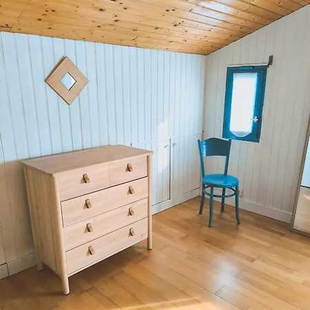 Maison Souvenir Holiday home *